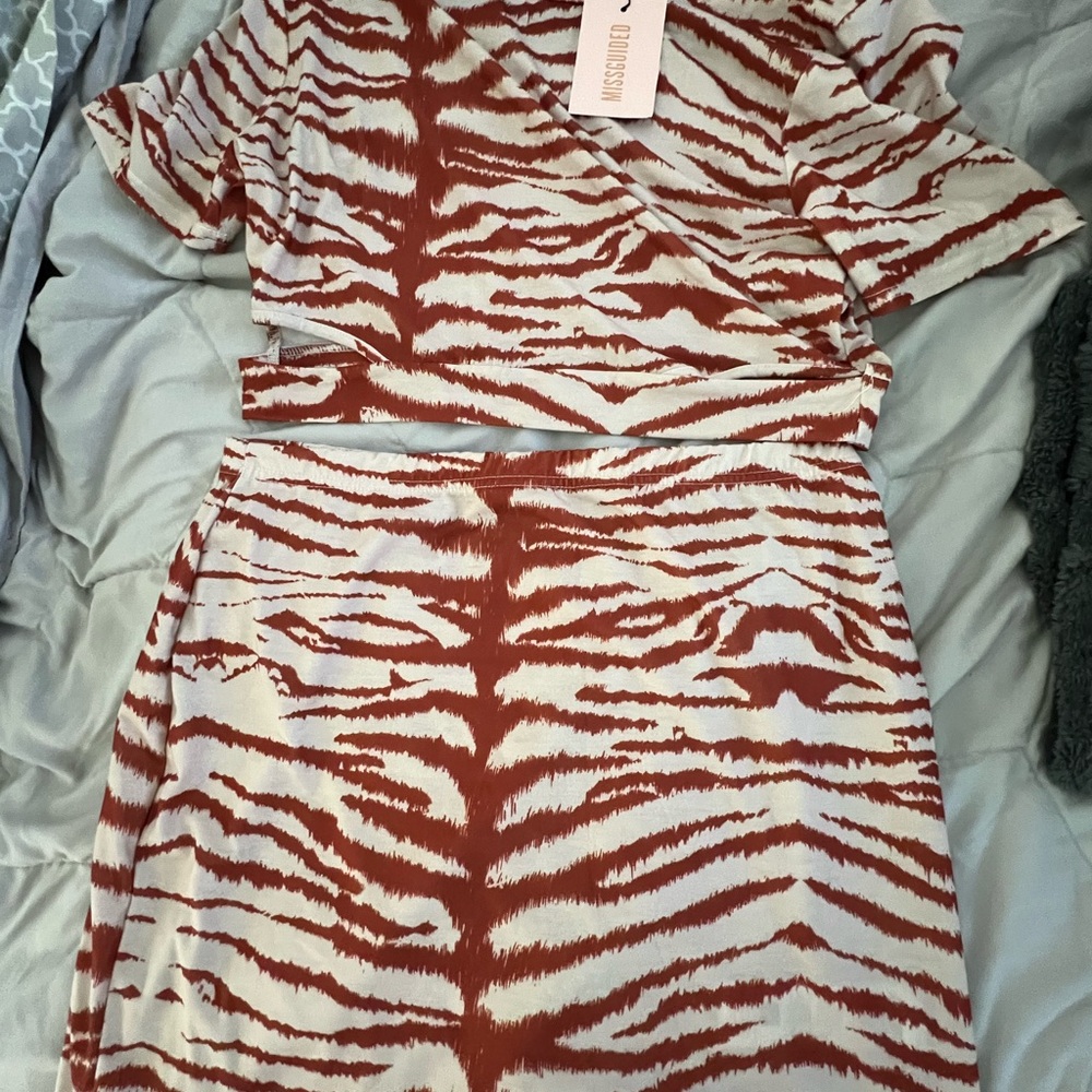 Missguided Rust and White Zebra Mini Skirt